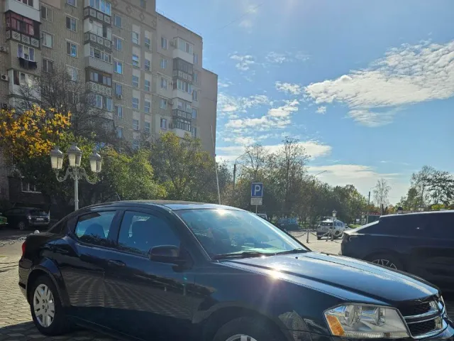 Dodge Avenger - фото 1