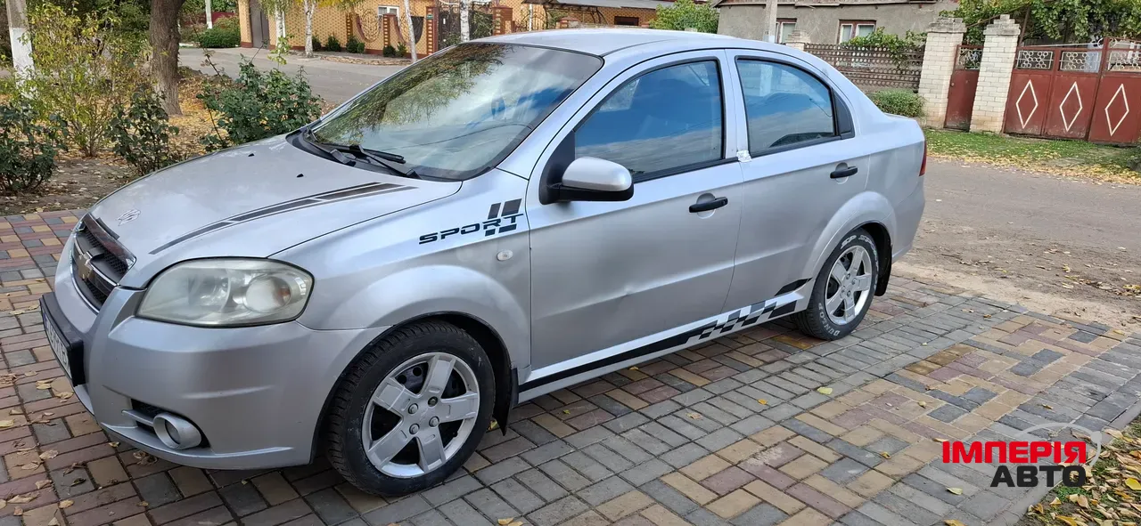 Chevrolet Aveo - фото 3