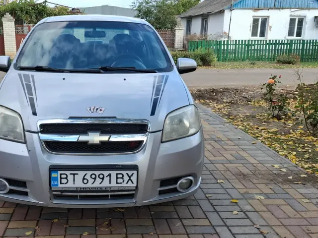 Chevrolet Aveo - фото 1