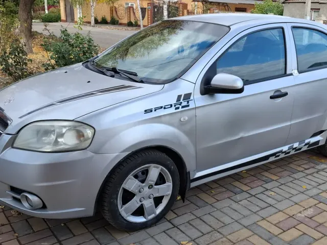 Chevrolet Aveo - фото 3