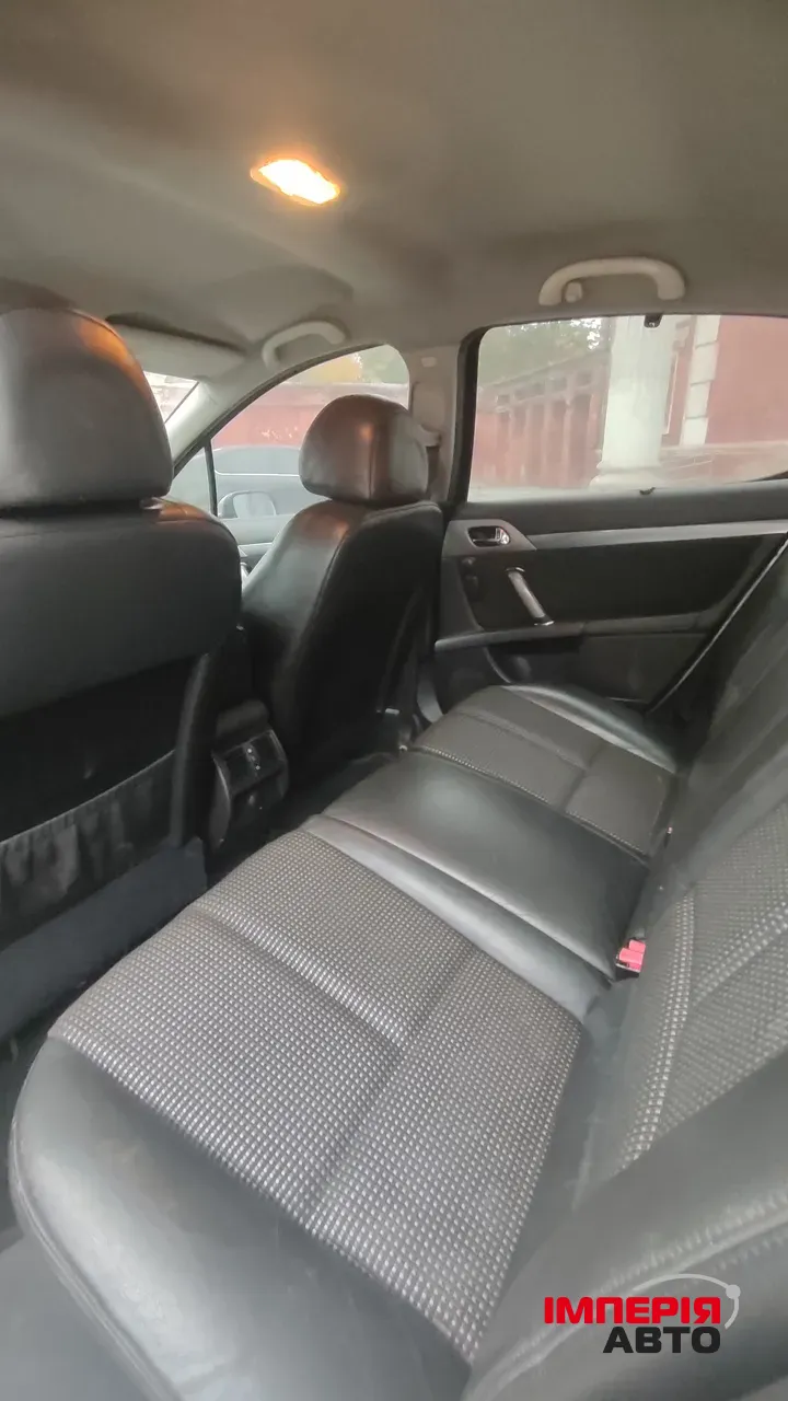 Peugeot 407 - фото 9
