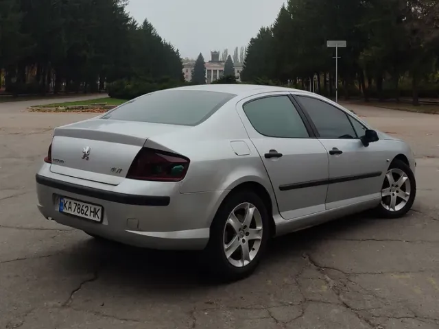 Peugeot 407 - фото 5