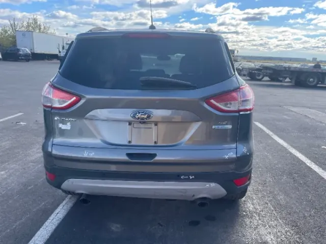 Ford Escape - фото 1