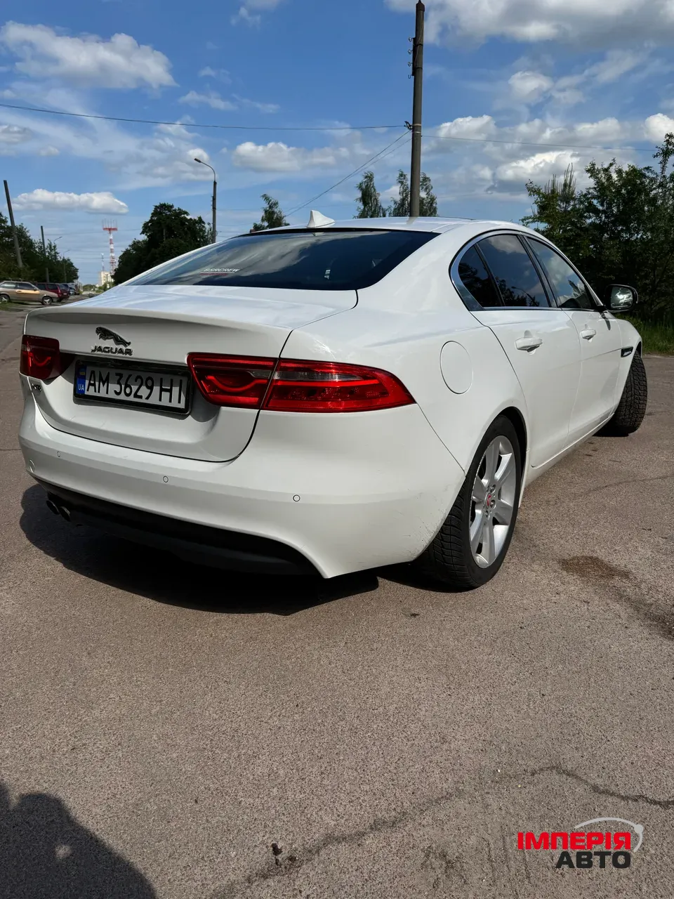 Jaguar XE - фото 5