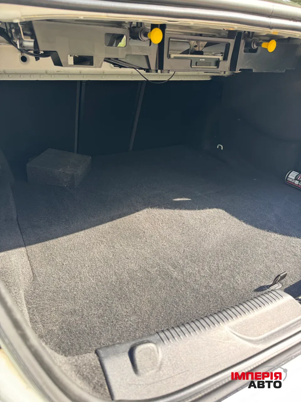 Jaguar XE - фото 15