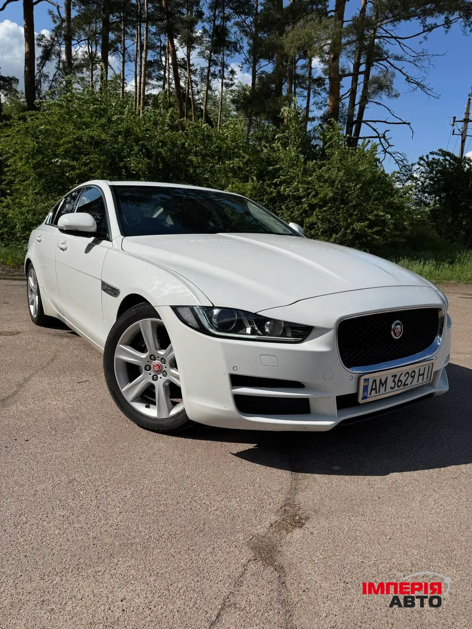 Jaguar XE - фото 6