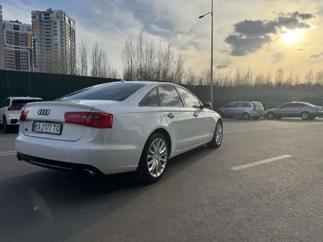 Audi A6 - фото 3