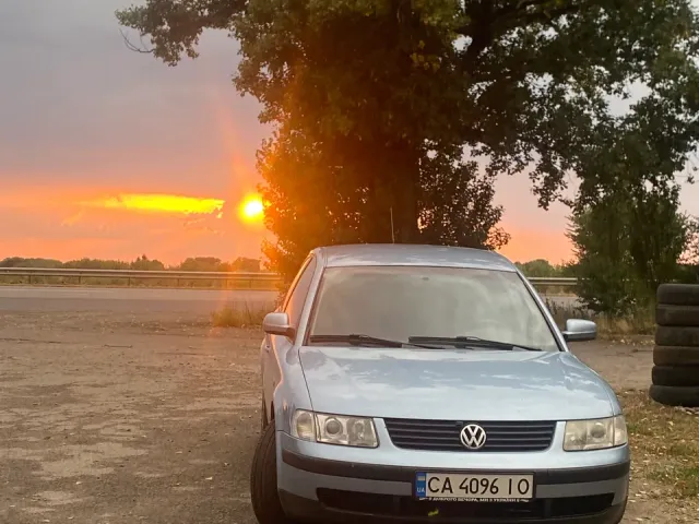 Volkswagen Passat - фото 1