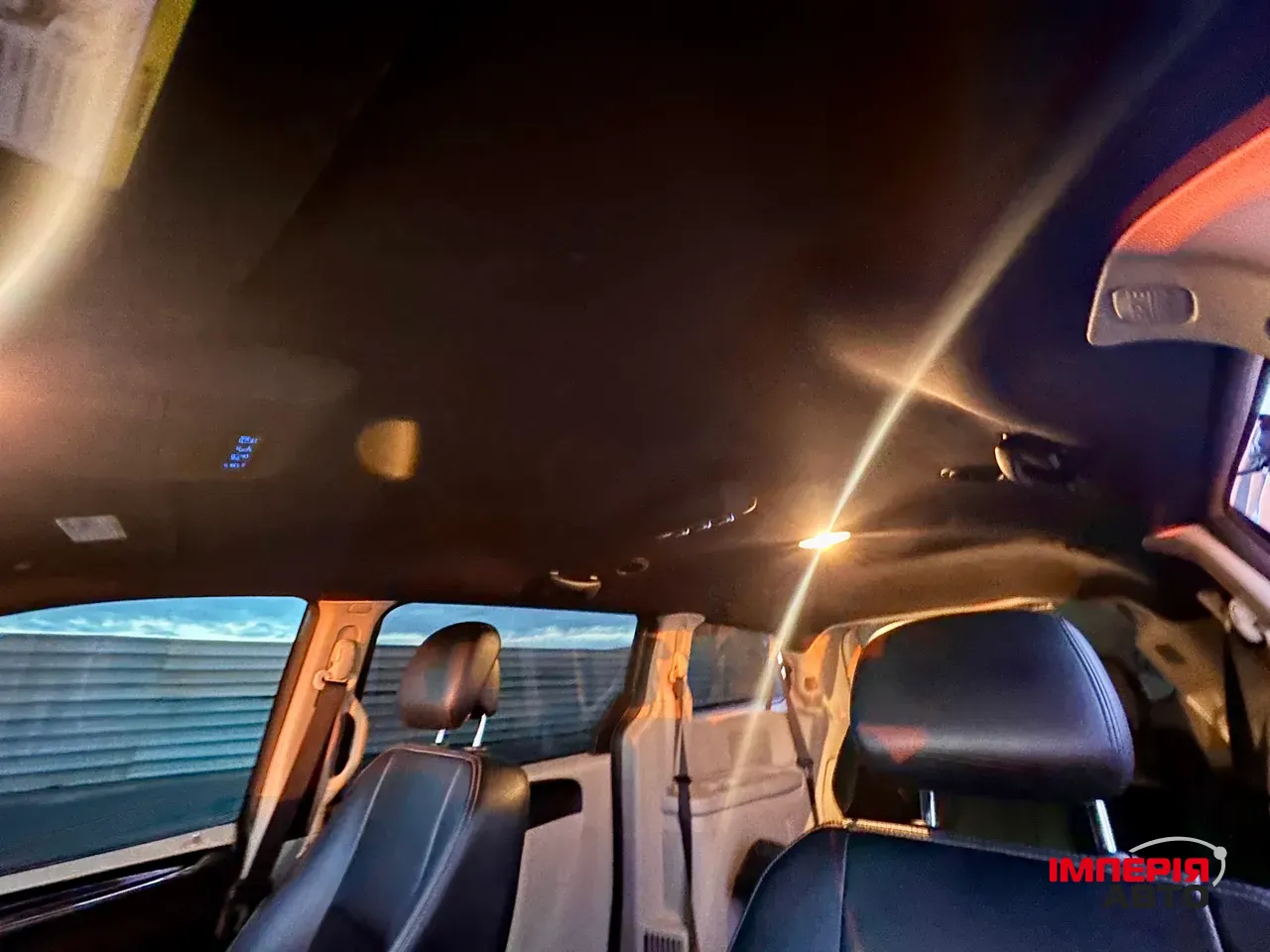 Dodge Caravan - фото 16