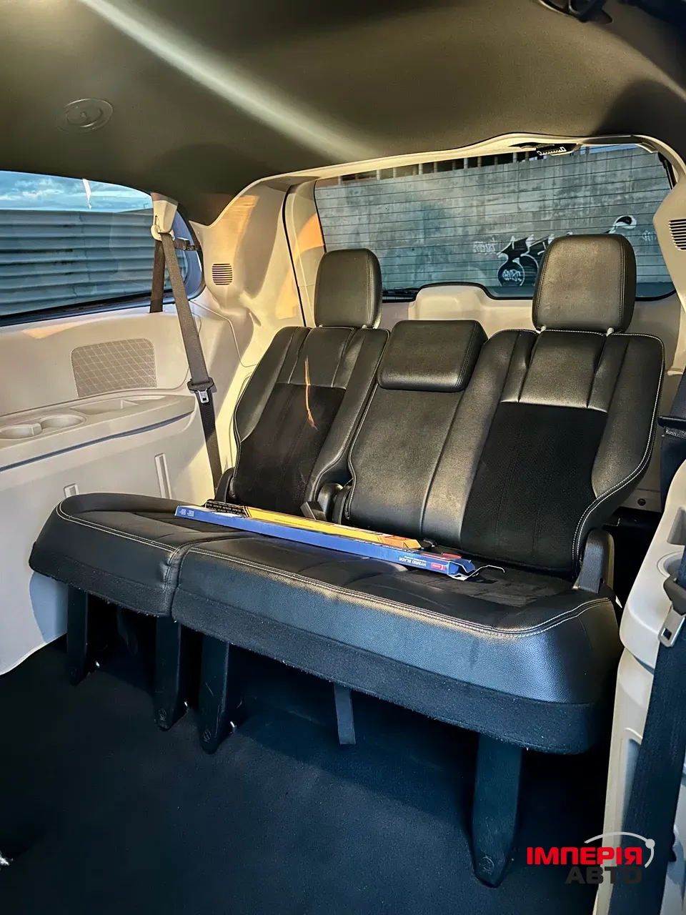 Dodge Caravan - фото 11