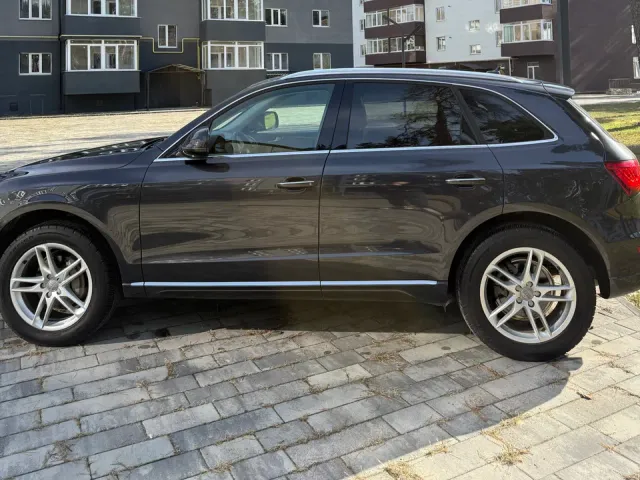 Audi Q5 - фото 4