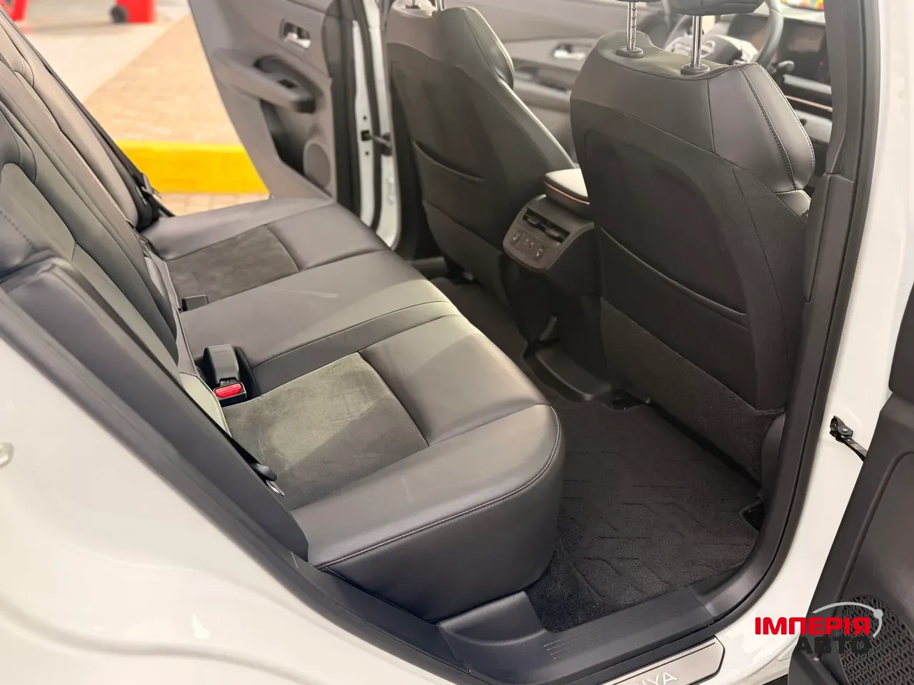 Nissan Ariya - фото 12