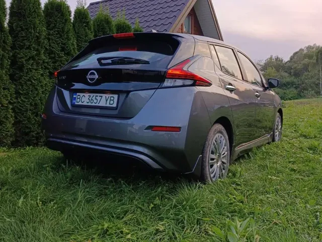 Nissan Leaf - фото 4
