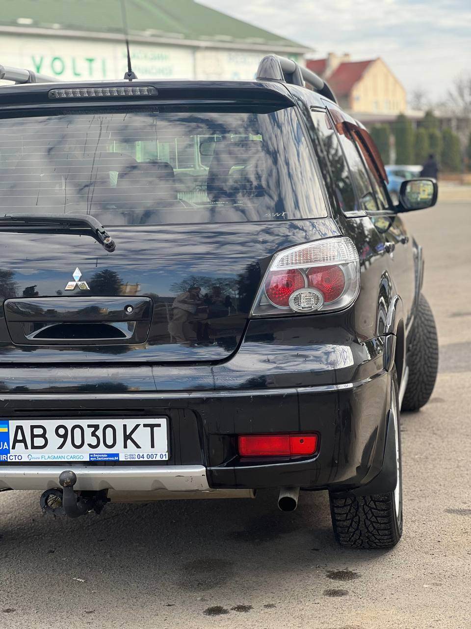 Mitsubishi Outlander - фото 2