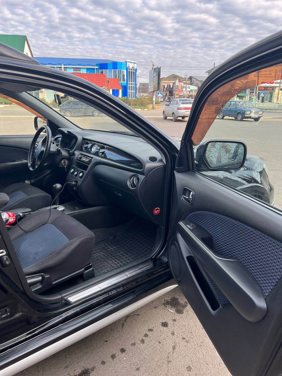 Mitsubishi Outlander - фото 7