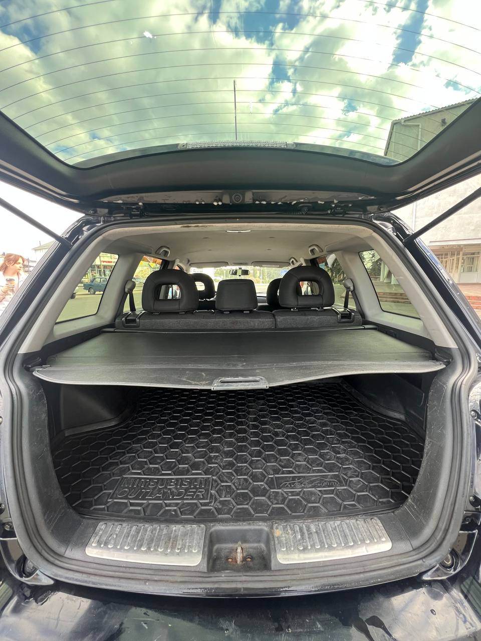 Mitsubishi Outlander - фото 3