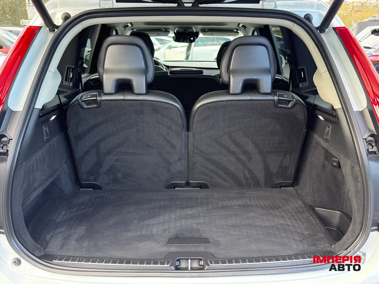 Volvo XC90 - фото 24