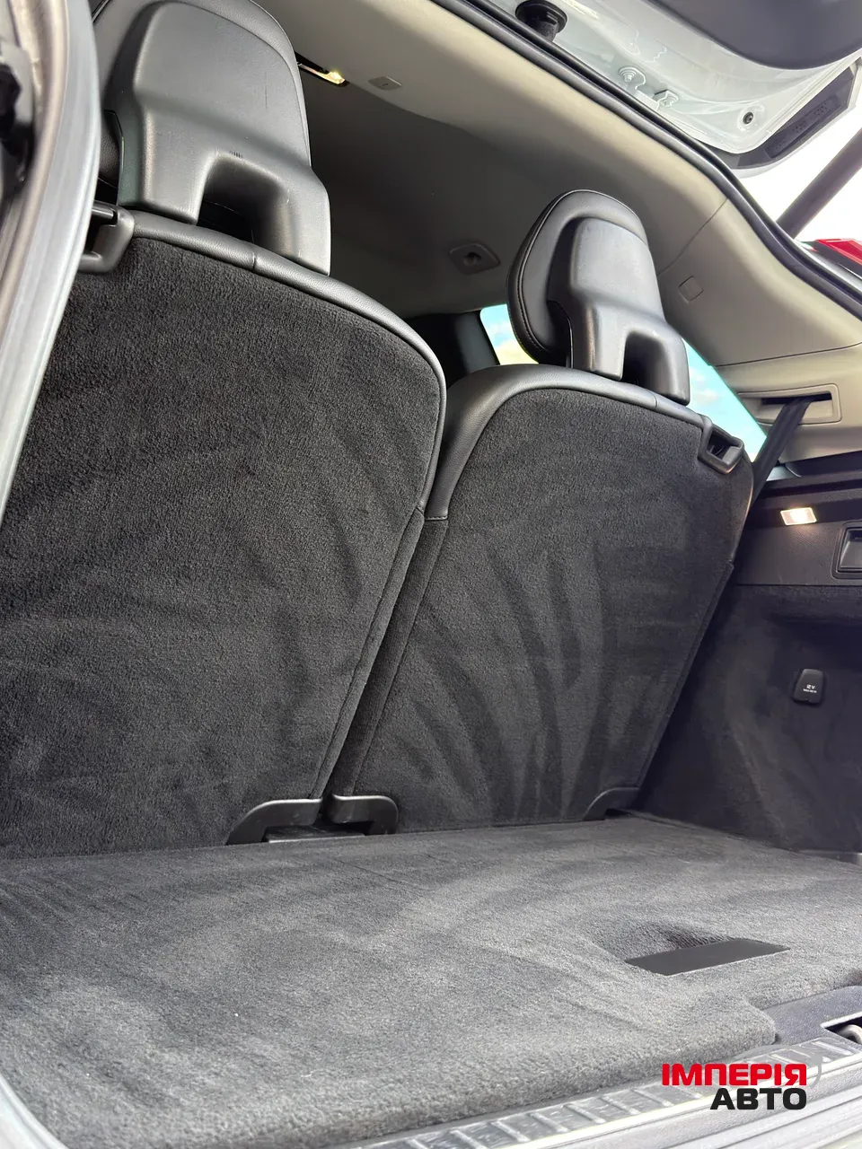 Volvo XC90 - фото 25