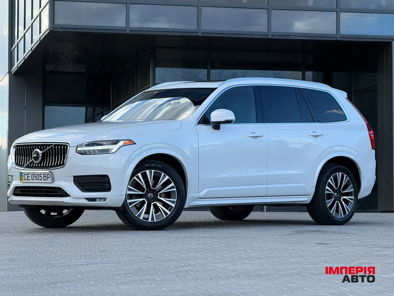 Volvo XC90 - фото 3