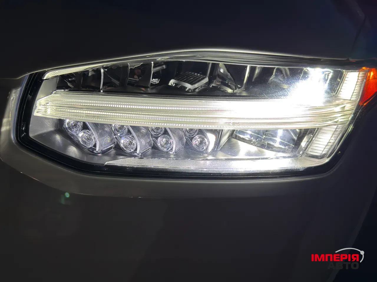 Volvo XC90 - фото 49