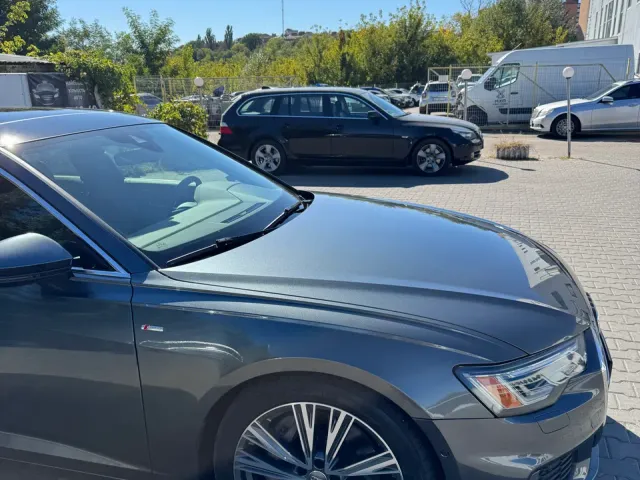 Audi A6 - фото 2