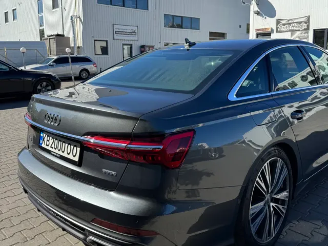 Audi A6 - фото 5