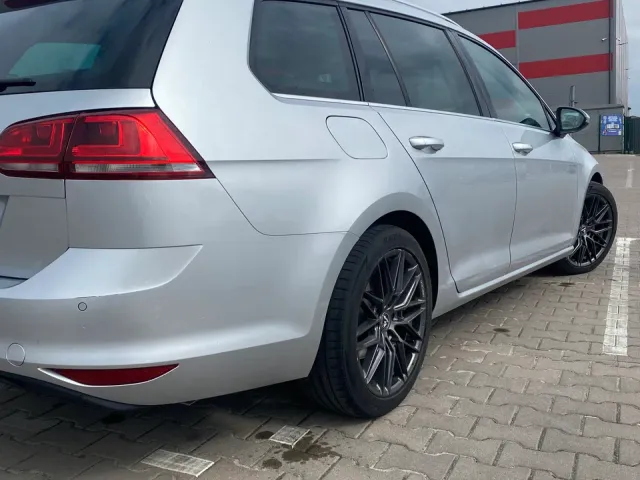 Volkswagen Golf - фото 4