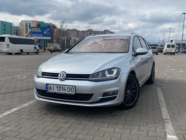 Volkswagen Golf - фото 1