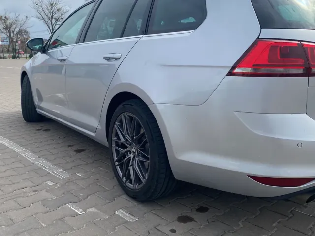 Volkswagen Golf - фото 5