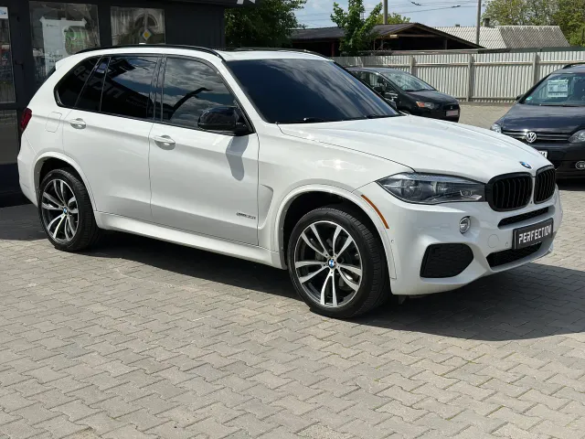 BMW X5 - фото 2