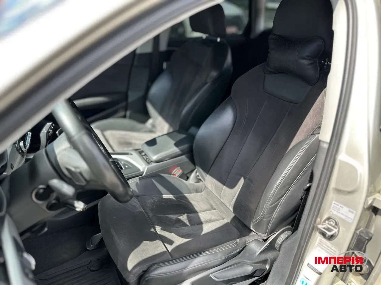 Audi A4 - фото 36