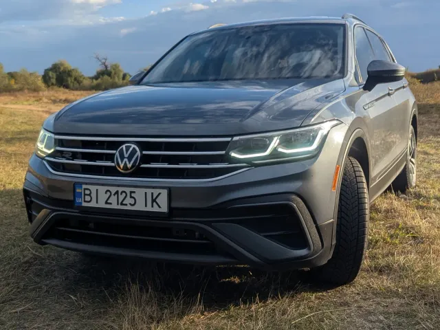 Volkswagen Tiguan - фото 1