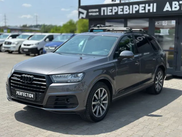 Audi Q7 - фото 3