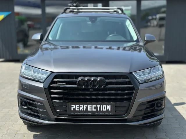 Audi Q7 - фото 4