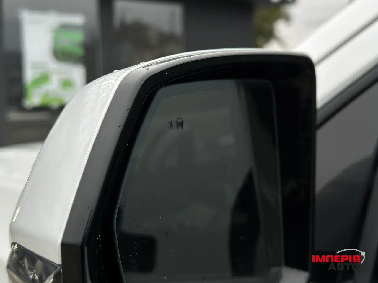 Cadillac Escalade - фото 41