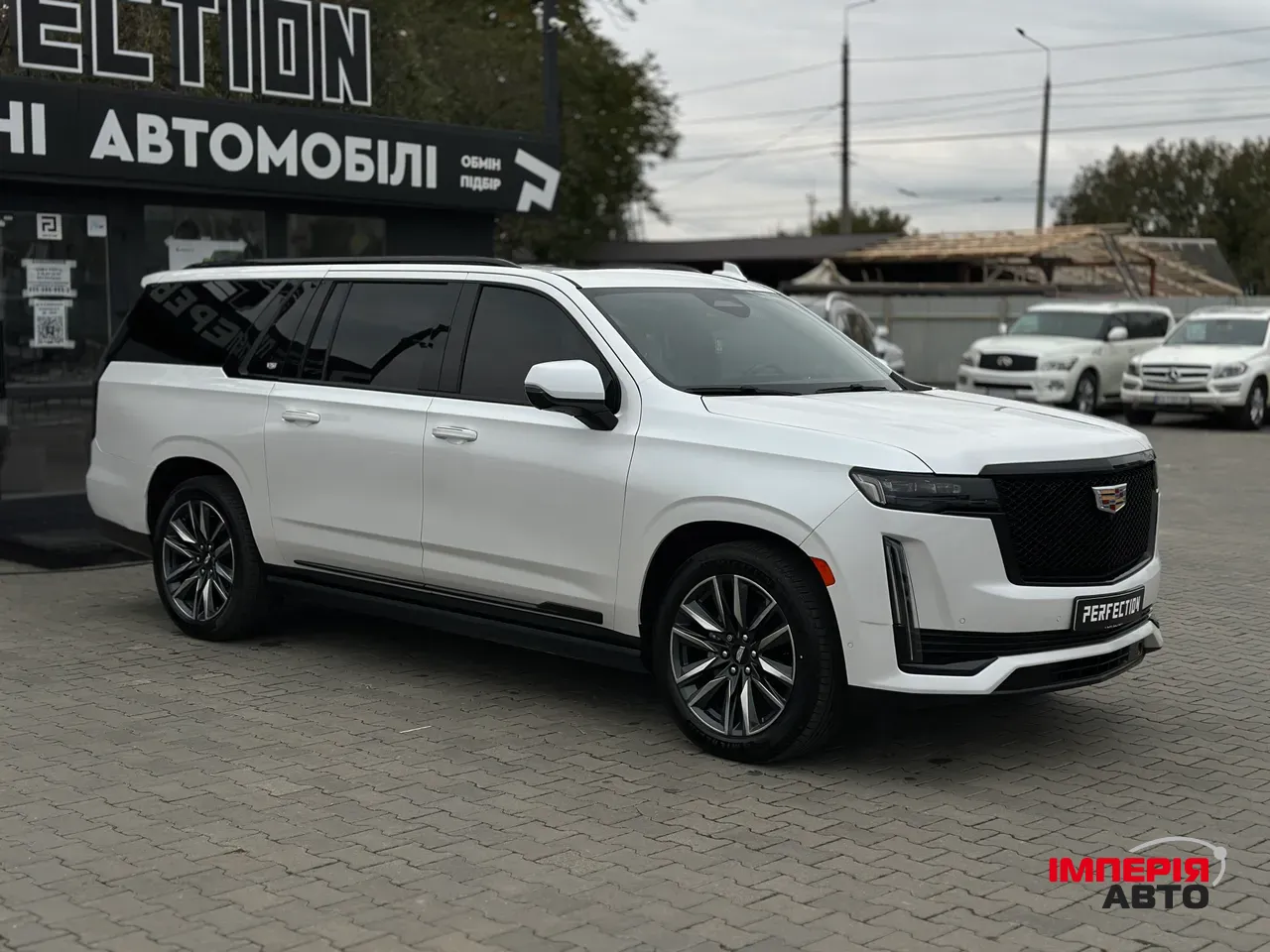 Cadillac Escalade - фото 2