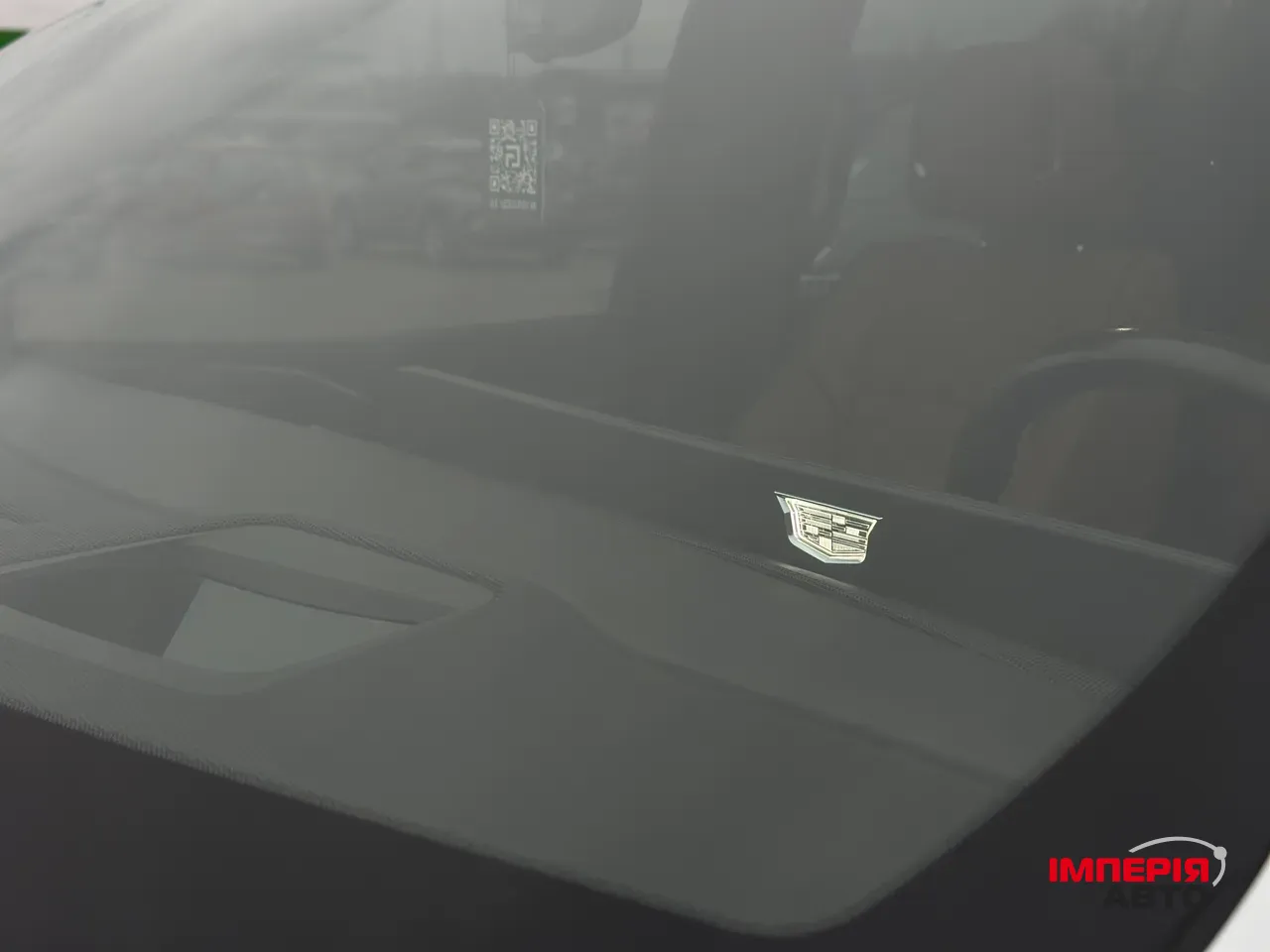 Cadillac Escalade - фото 13