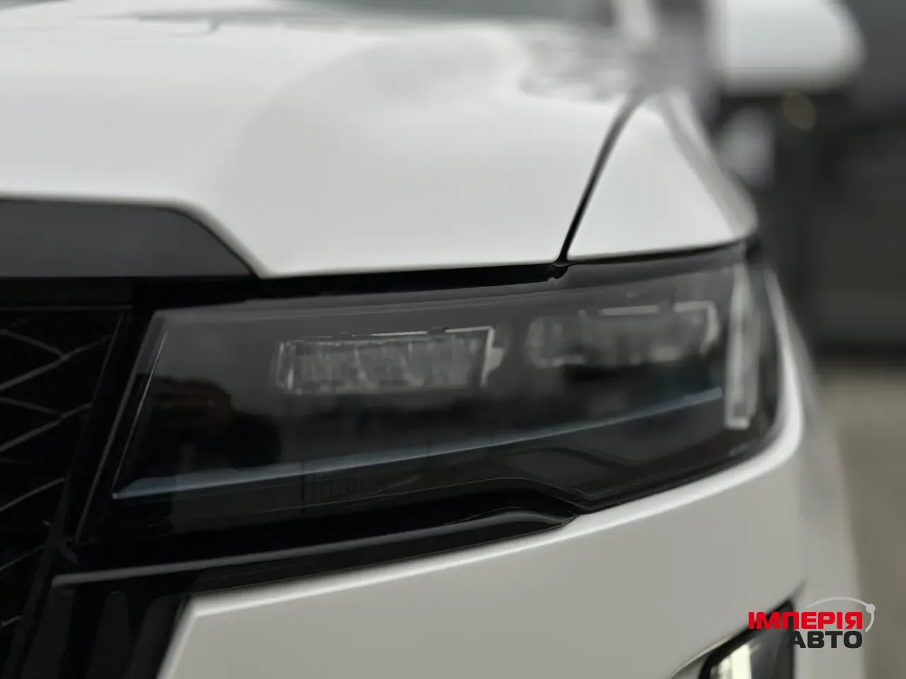 Cadillac Escalade - фото 6