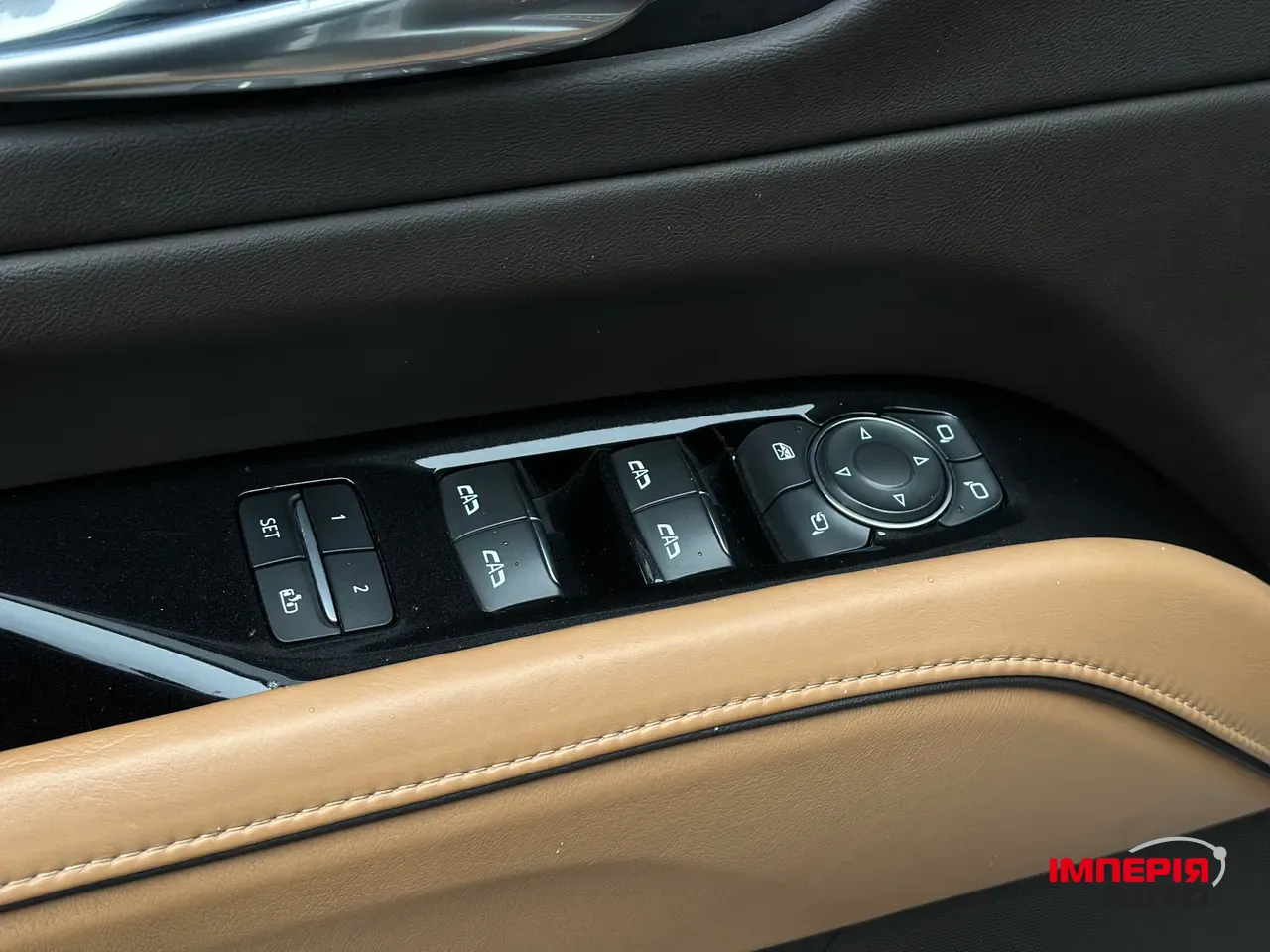 Cadillac Escalade - фото 43