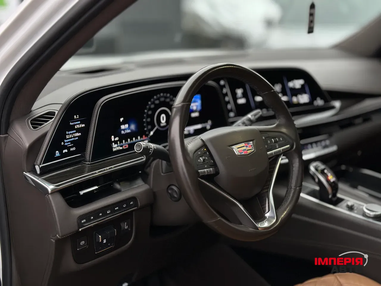 Cadillac Escalade - фото 46