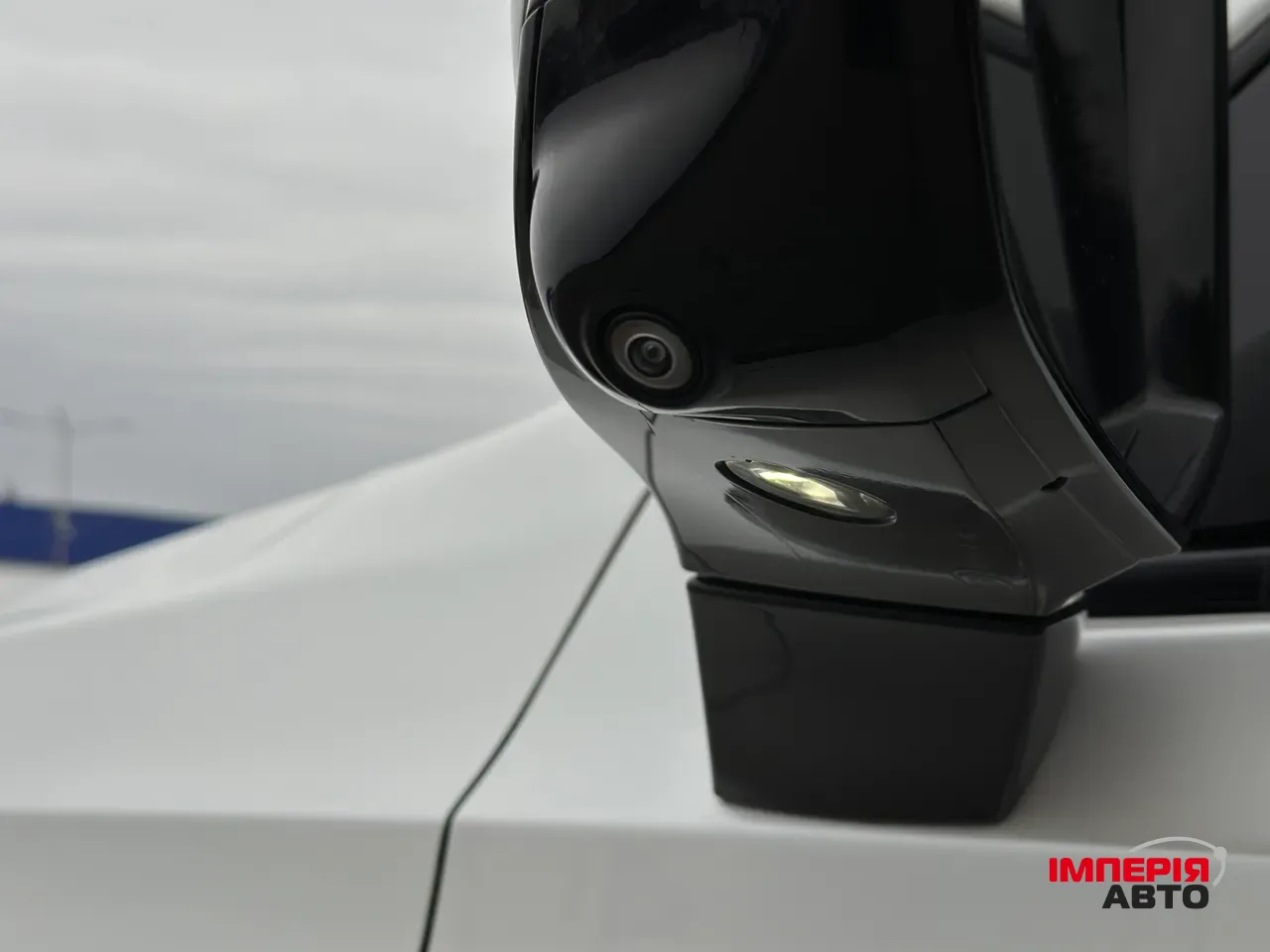 Cadillac Escalade - фото 10