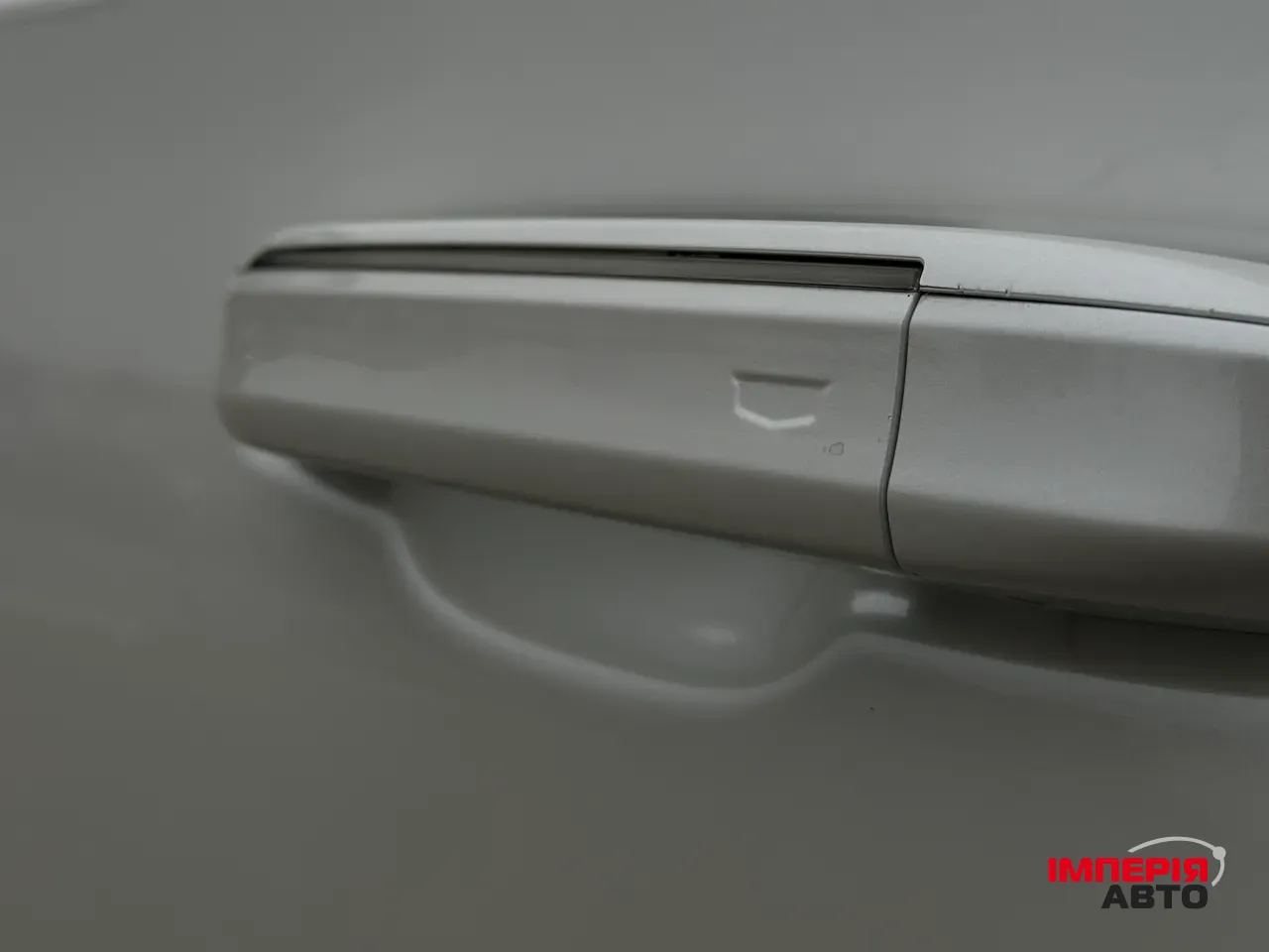 Cadillac Escalade - фото 14