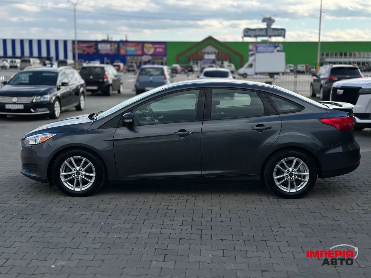 Ford Focus - фото 7