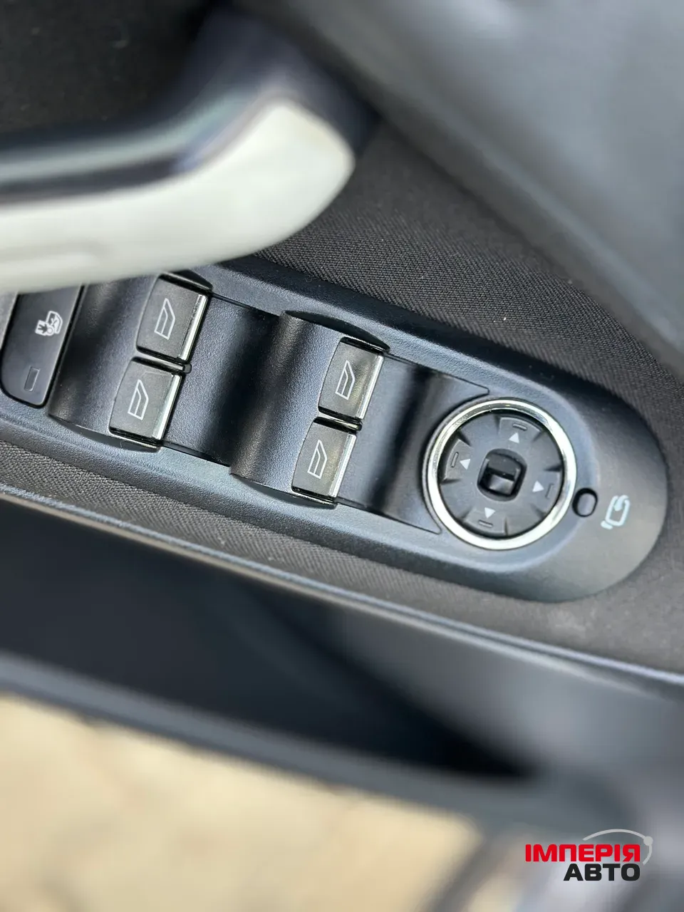 Ford S-MAX - фото 34