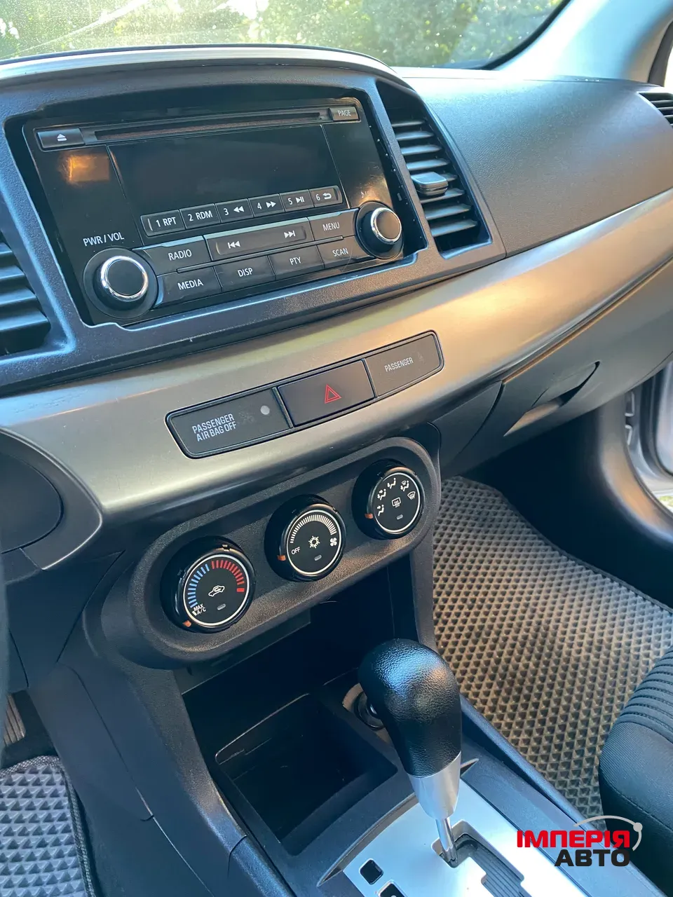 Mitsubishi Lancer - фото 8