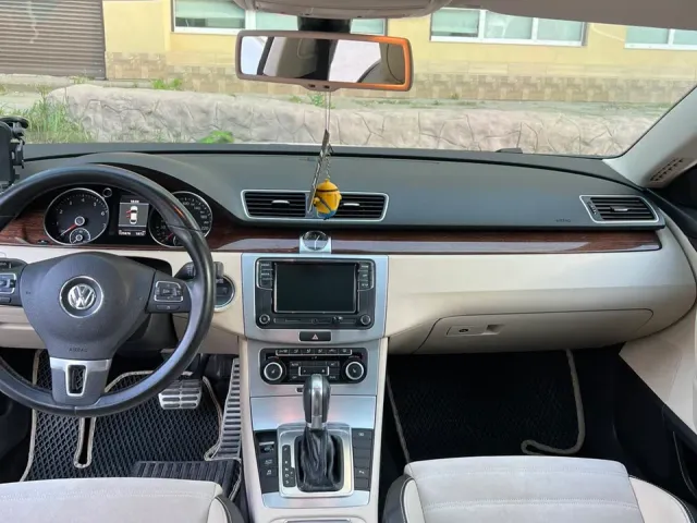 Volkswagen Passat CC - фото 4