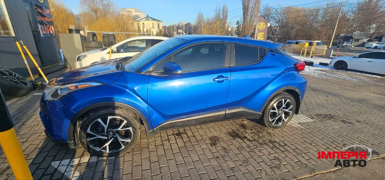 Toyota C-HR - фото 2
