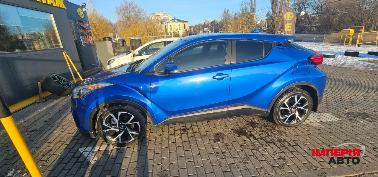 Toyota C-HR - фото 1