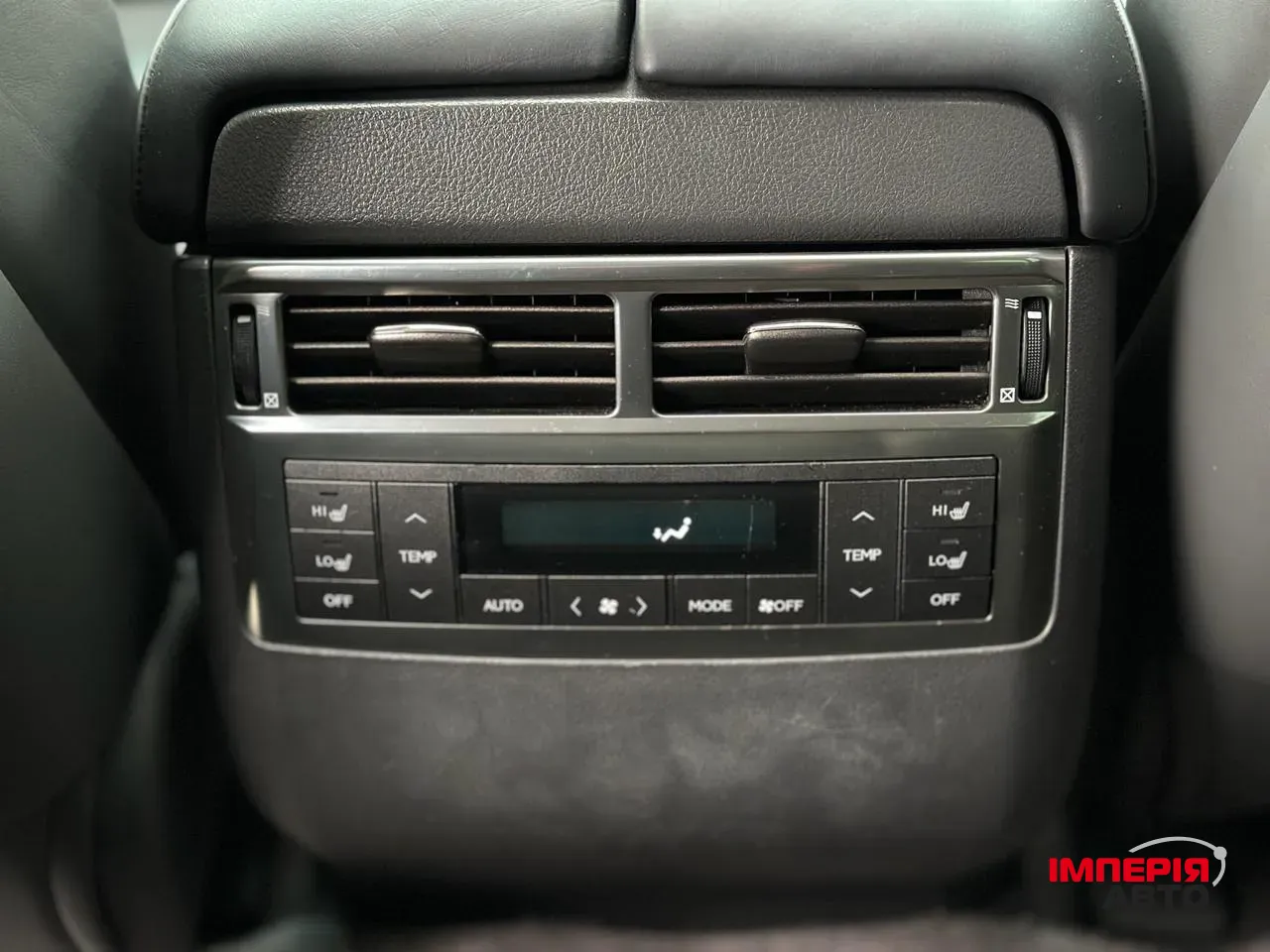 Lexus LX - фото 53