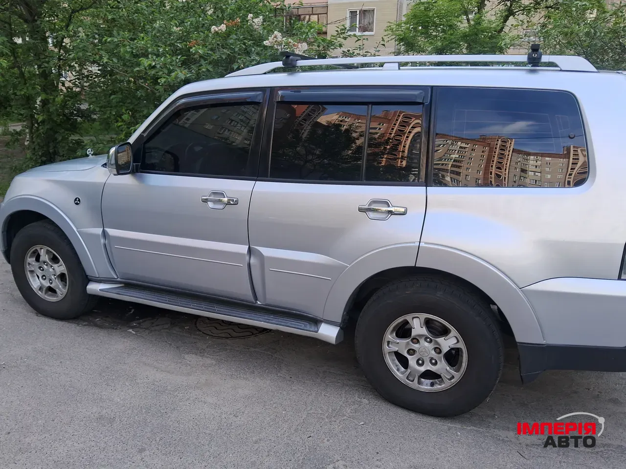 Mitsubishi Pajero - фото 1